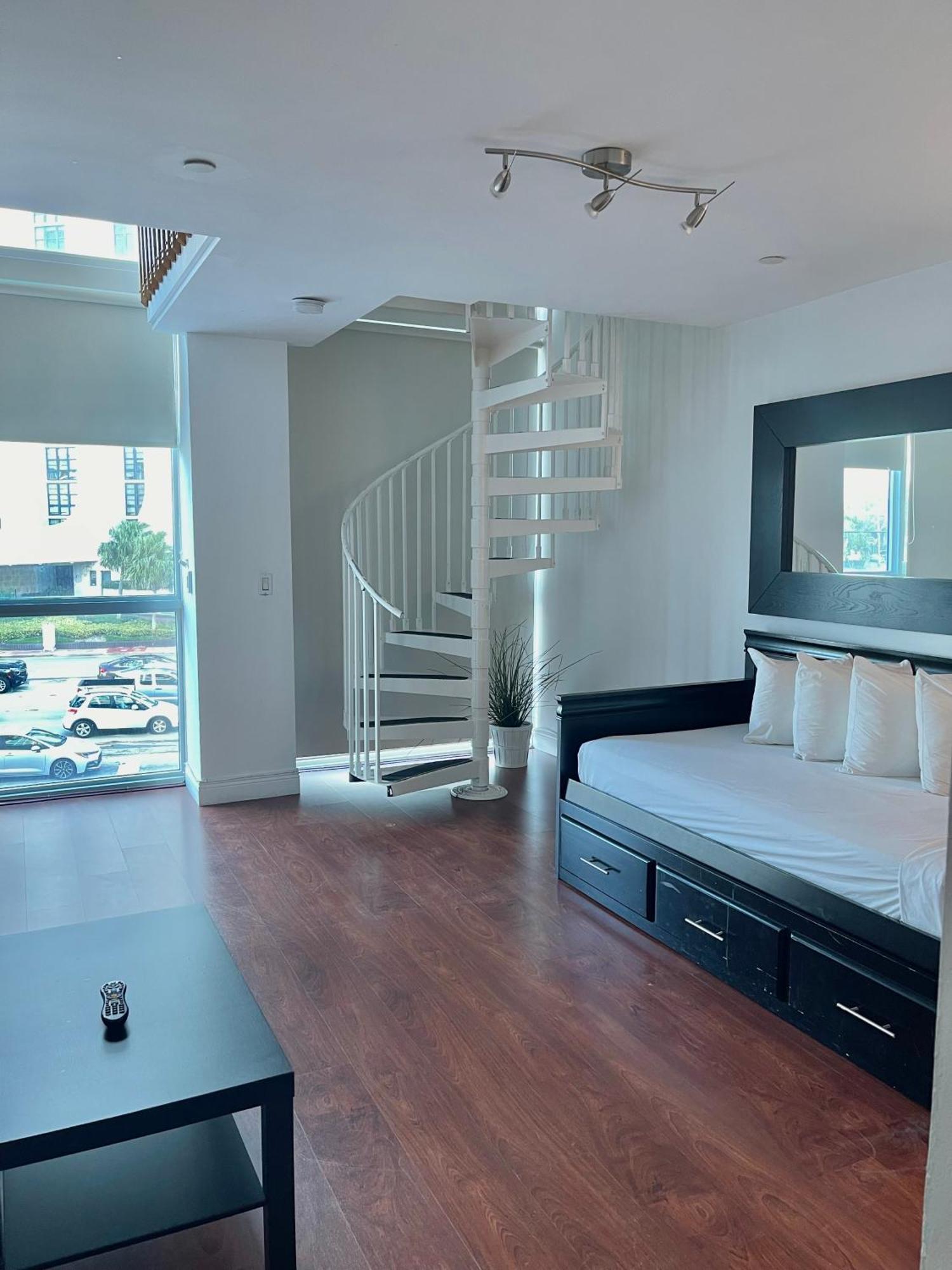 New Point Miami Beach Apartments Εξωτερικό φωτογραφία